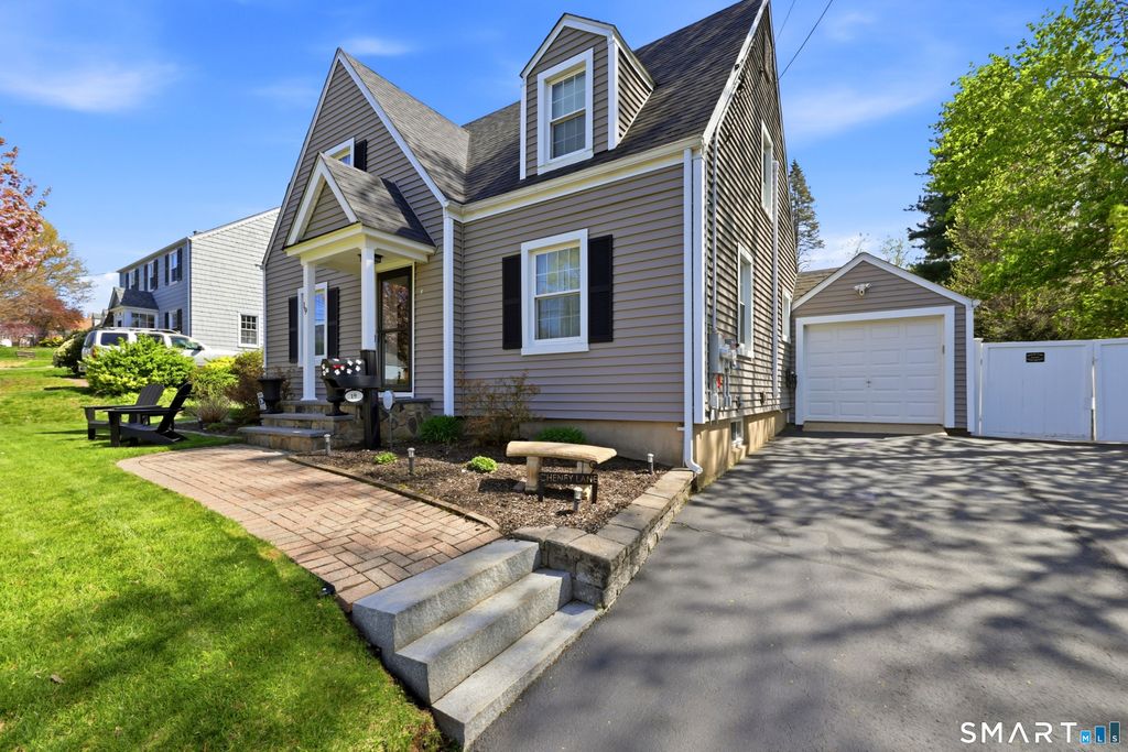 Photo of 19 Cheney Lane, Newington, CT 06111 (MLS # 24164903)