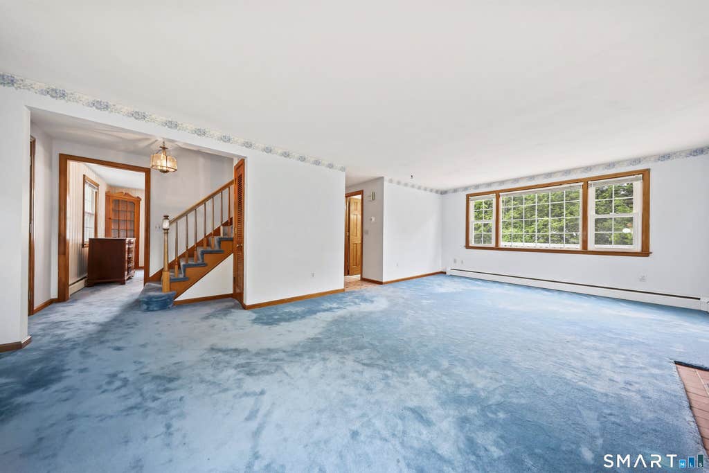 Photo of 32 Loveland Lane, Bristol, CT 06010 (MLS # 24182380)