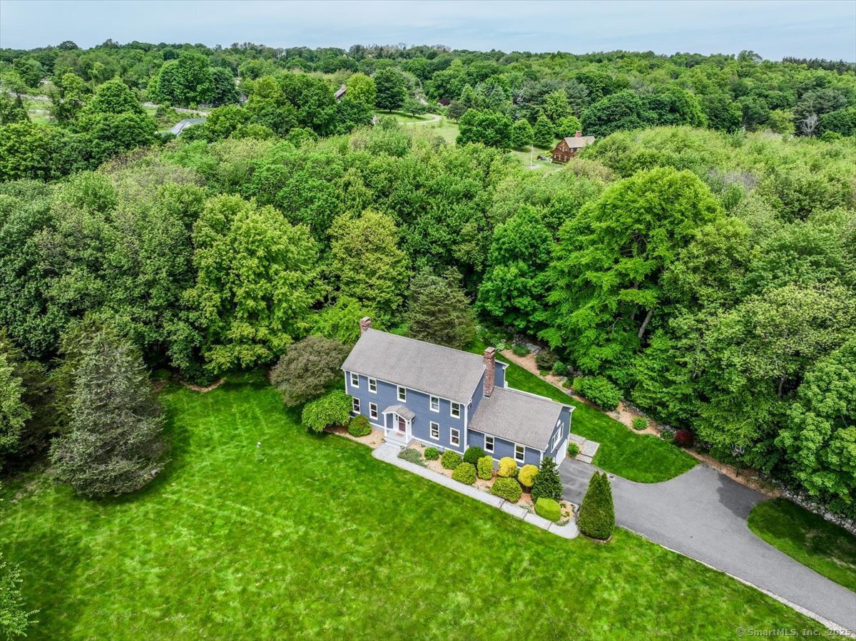 10 Hundred Acres Road, Newtown, Connecticut image 3