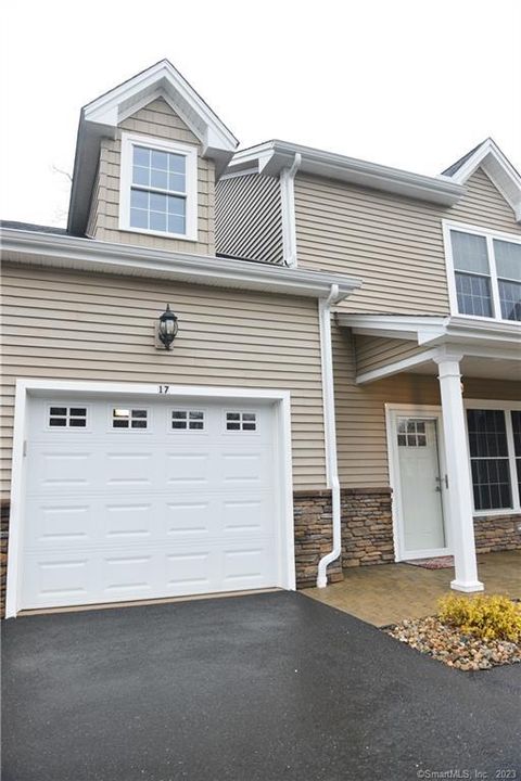 Photo of 17 Brookview Circle #17, Bristol, CT 06010 (MLS # 24127518)