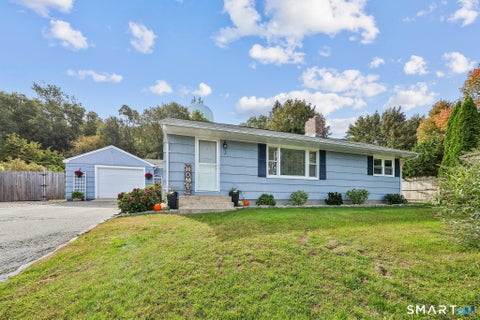 Photo of 3 Faulkner Drive, Waterford, CT 06375 (MLS # 24210260)