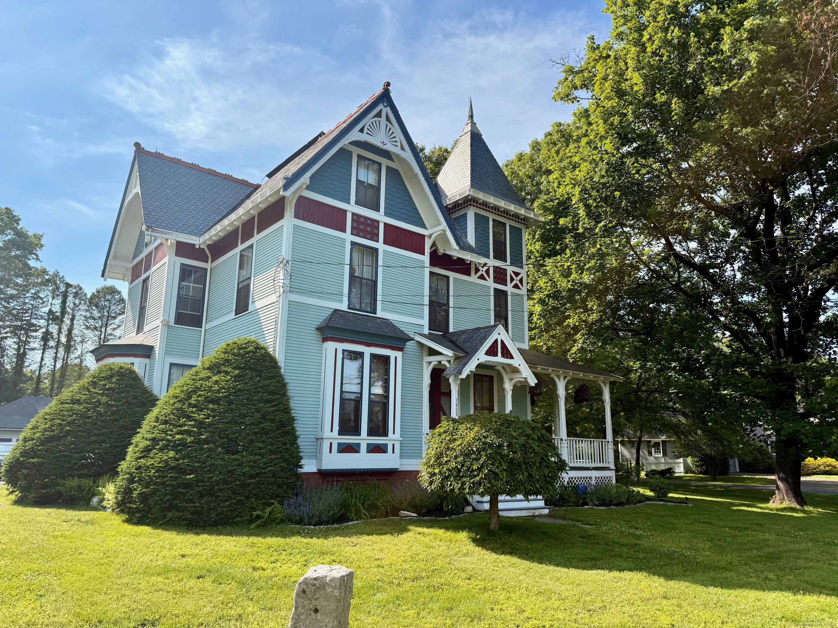 1063 Main Street