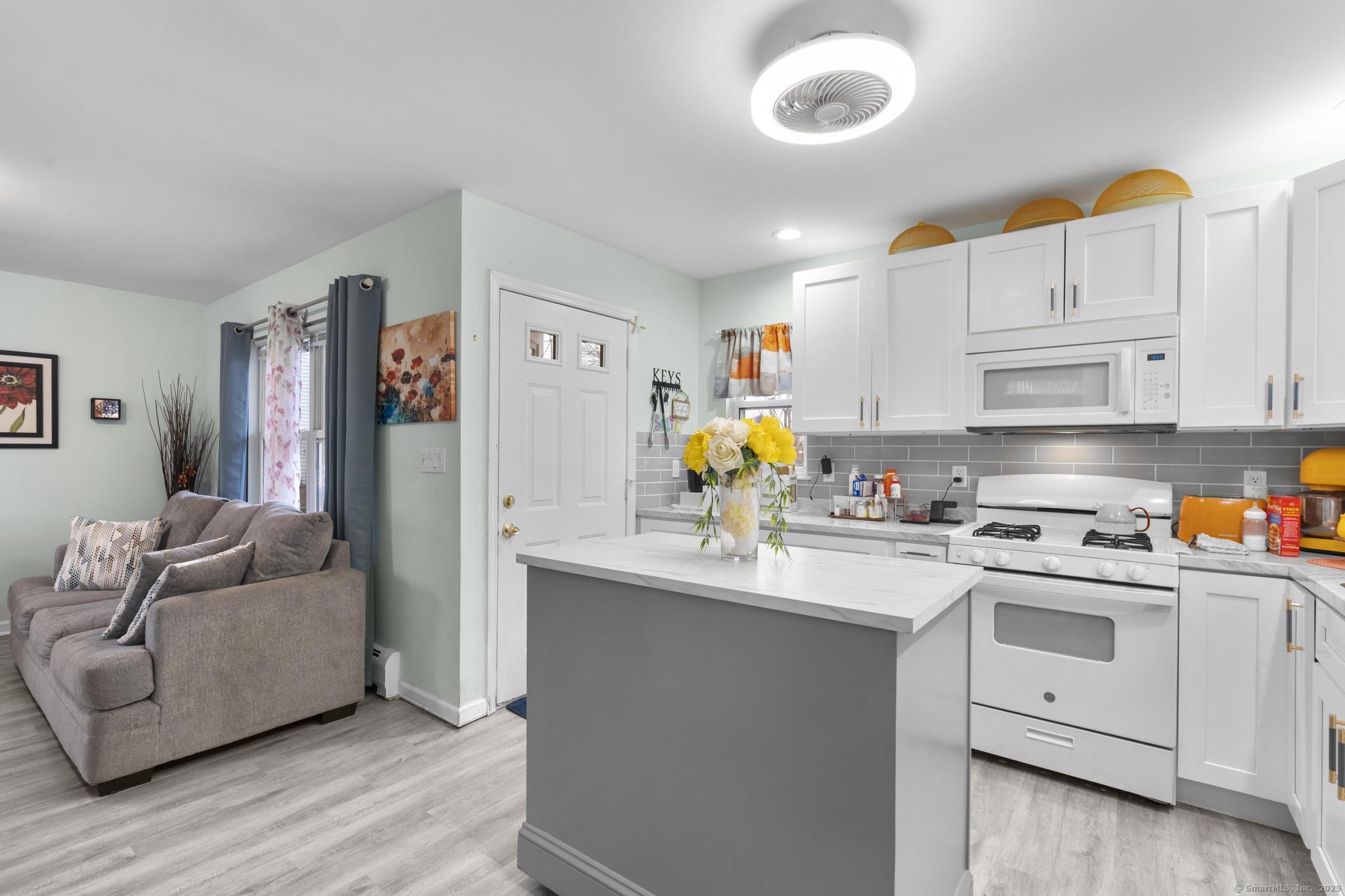 1147 Pembroke Street, Bridgeport, Connecticut image 12