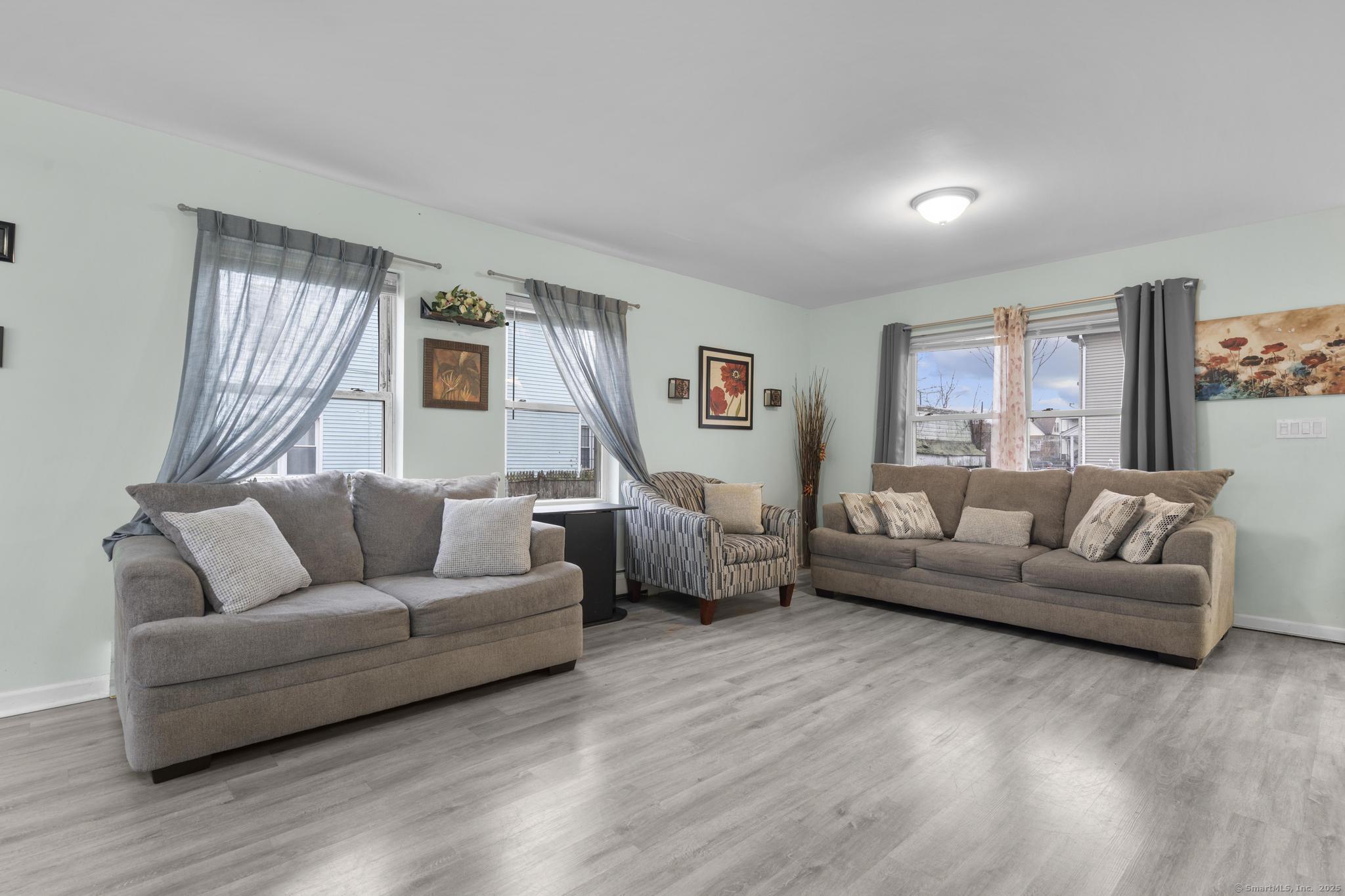 1147 Pembroke Street, Bridgeport, Connecticut image 7