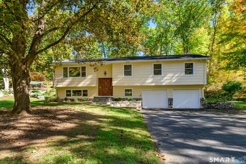 Photo of 3 Galloping Hill Drive, New Fairfield, CT 06812 (MLS # 24215521)