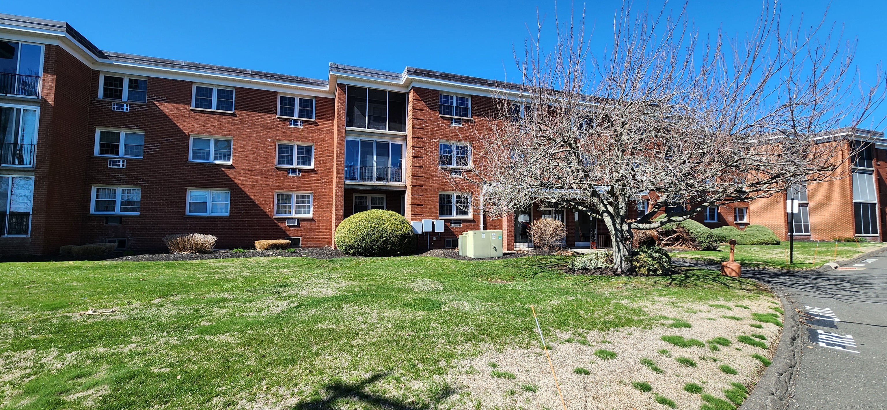 Melba Street Apt 119, Milford, Connecticut - 1 Bedrooms  
1 Bathrooms  
3 Rooms - 