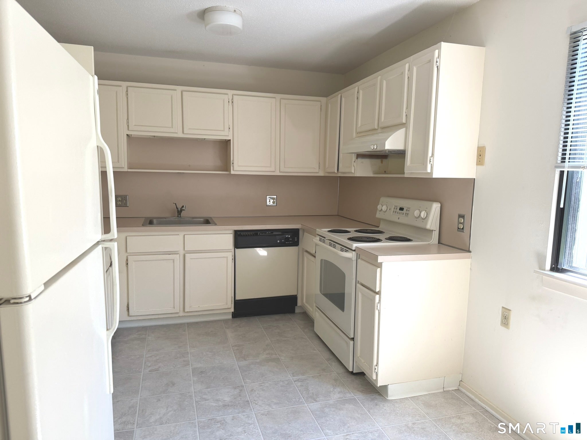 786 Heritage Village C