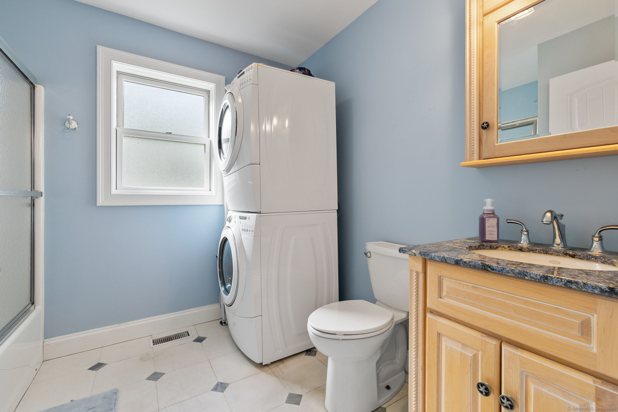 27 Bankside Trail, Newtown, Connecticut image 17