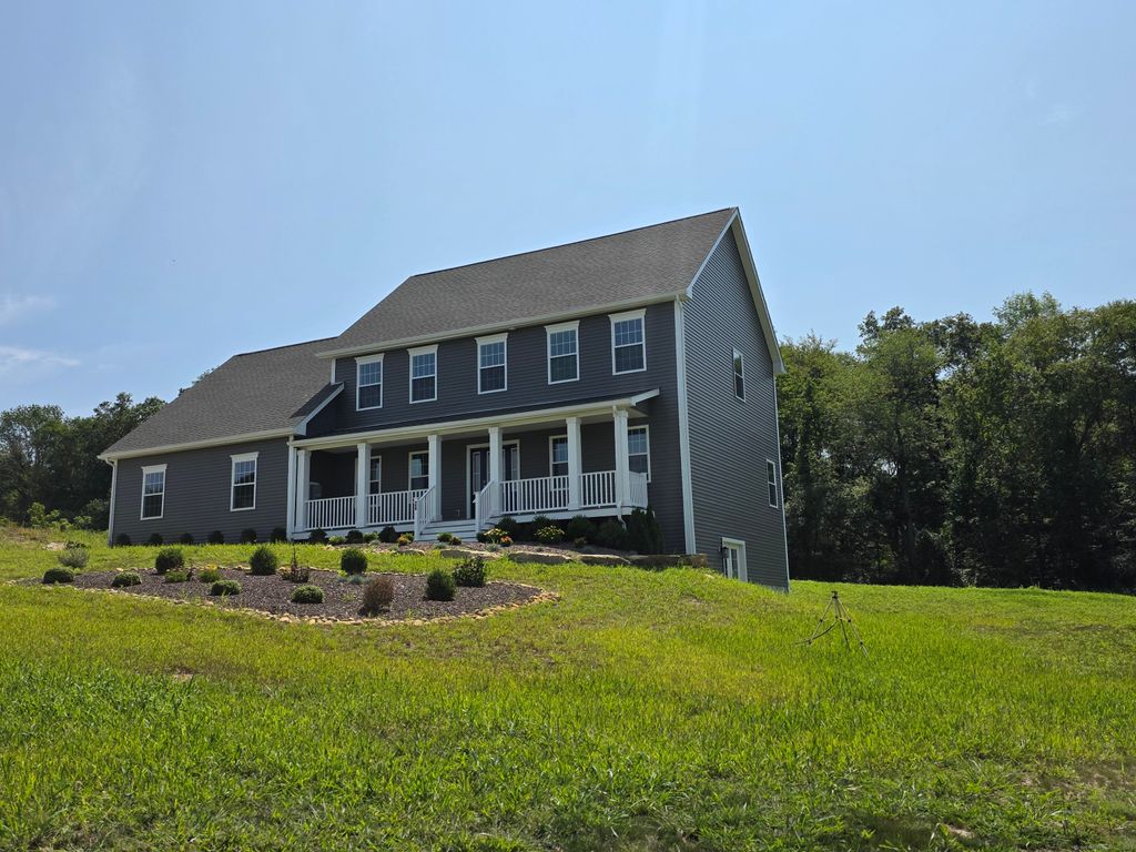 Photo of 26 Farm View Drive, Norwich, CT 06360 (MLS # 24137396)