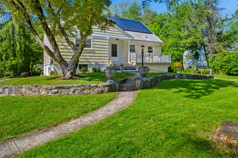 54 Swampscott Road Stamford CT 06905