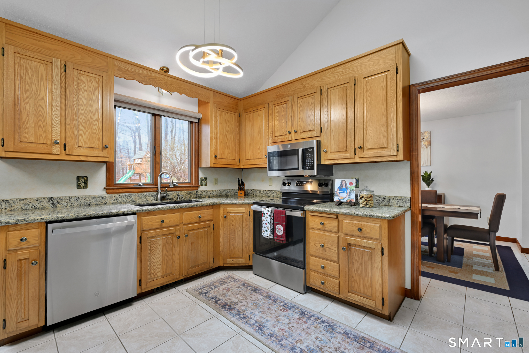 7 Rolling Ridge Court