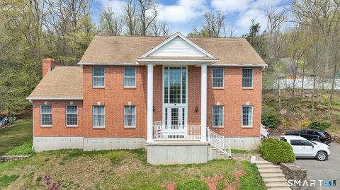 Photo of 17 Carriage Lane, Woodbury, CT 06798 (MLS # 24171620)