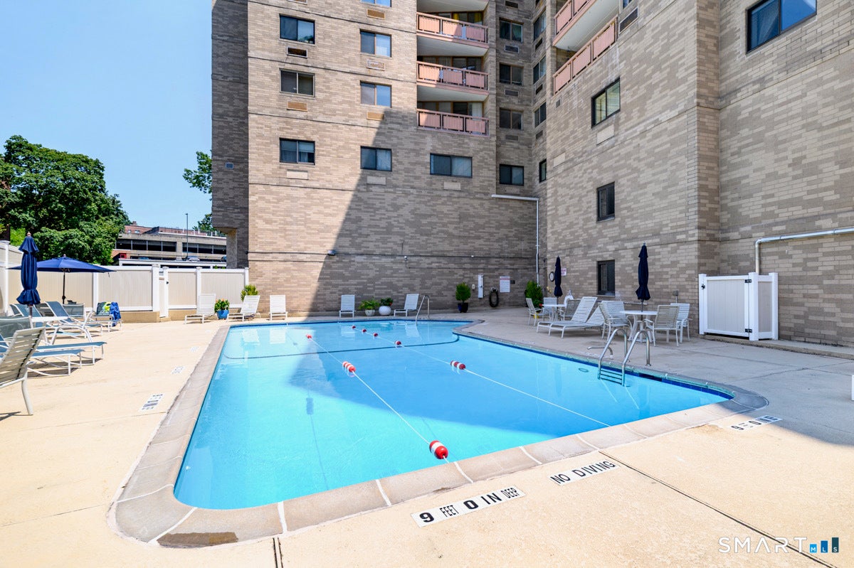 143 Hoyt Street 7F/7G