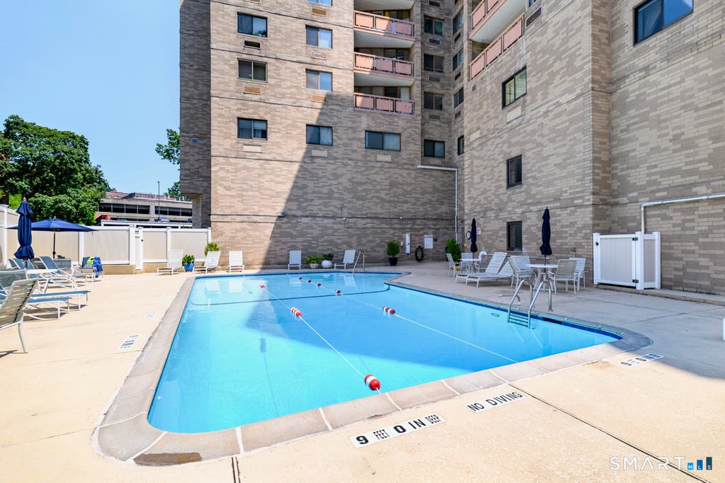 Photo of 143 Hoyt Street #7F/7G, Stamford, CT 06905 (MLS # 24200107)