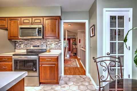 Tiny photo for 210 Foxwood Lane #210, Milford, CT 06461 (MLS # 24133312)