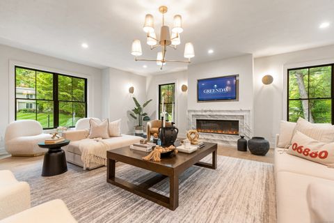 MLS: 24093563