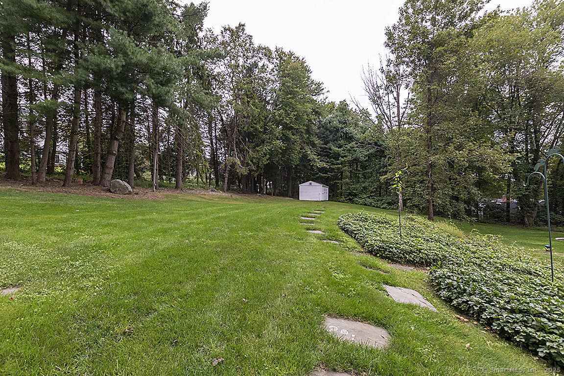 10 Edgehill Drive, Woodbridge, Connecticut image 7