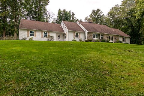 10 Edgehill Drive, Woodbridge, CT 06525 - #: 24087277