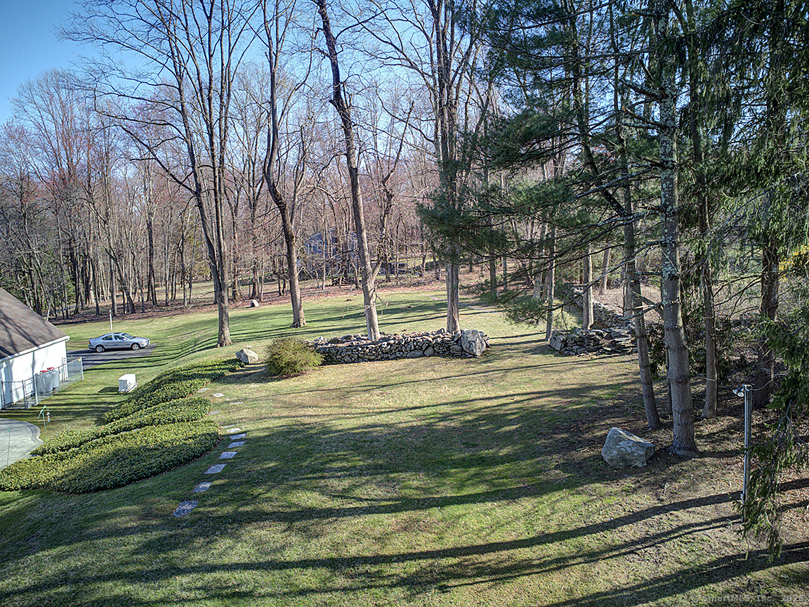 10 Edgehill Drive, Woodbridge, Connecticut image 6