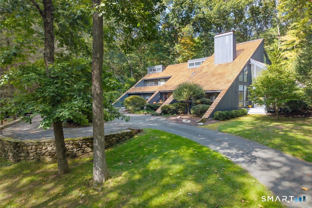 33 Rock Hill Road