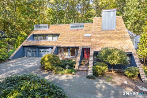 Photo of 33 Rock Hill Road, Woodbridge, CT 06525 (MLS # 24214064)