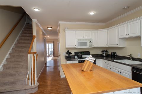 Tiny photo for 21 Great Oak Ridge Way #21, Seymour, CT 06483 (MLS # 24069570)