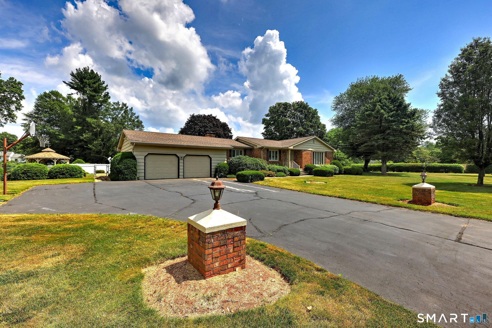 531 Woodruff Road