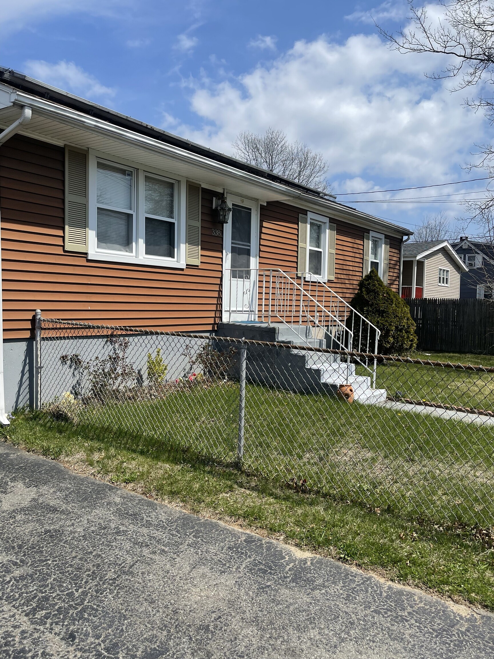 338 Harding Avenue