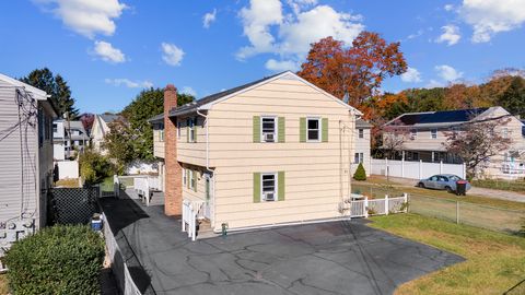 Photo of 33 Center Avenue, Norwalk, CT 06851 (MLS # 24135946)