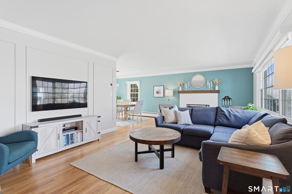 Photo of 28 Crestview Avenue, Stamford, CT 06907 (MLS # 24158926)