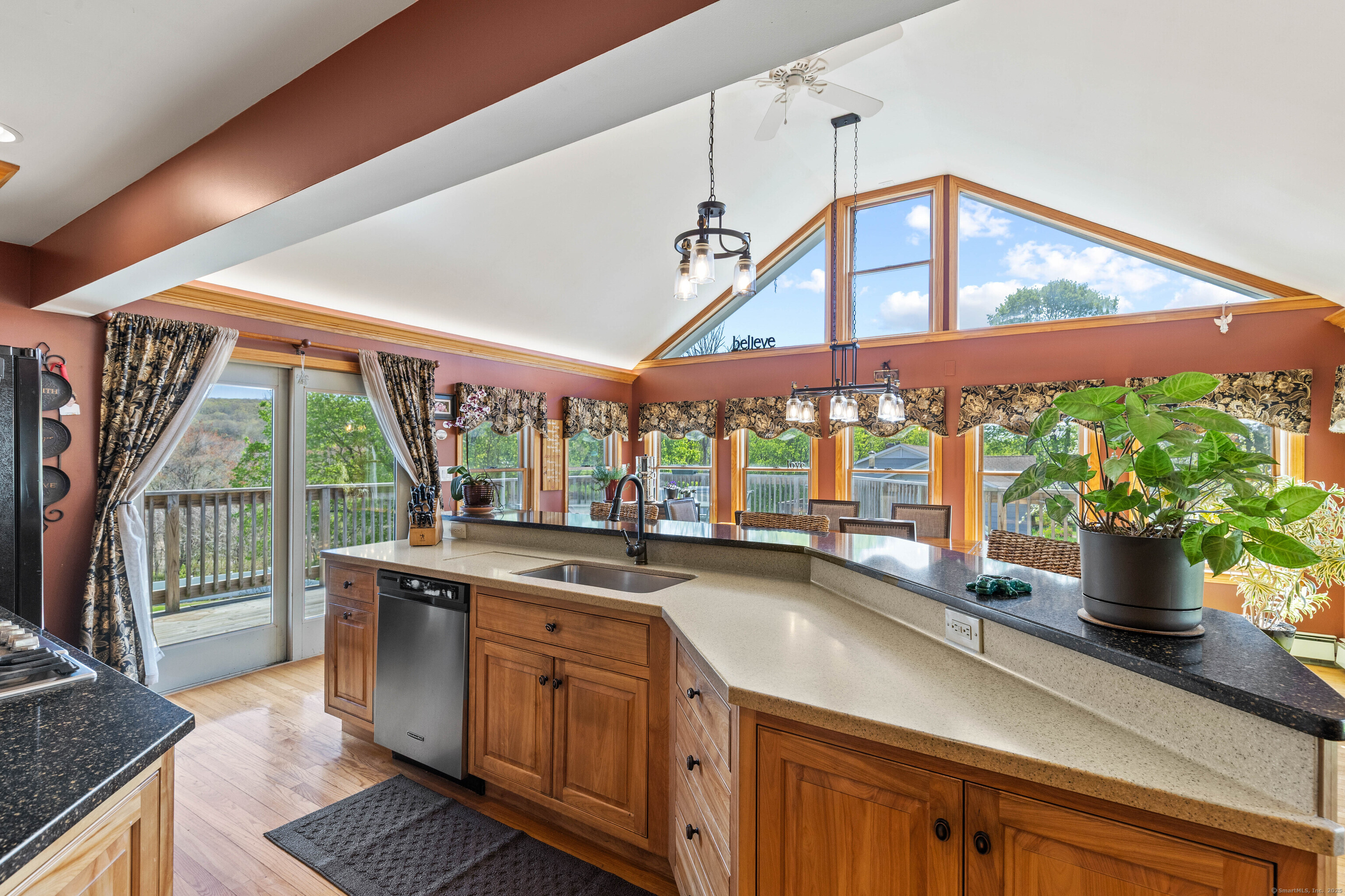135 Maple Avenue, Montville, Connecticut image 16