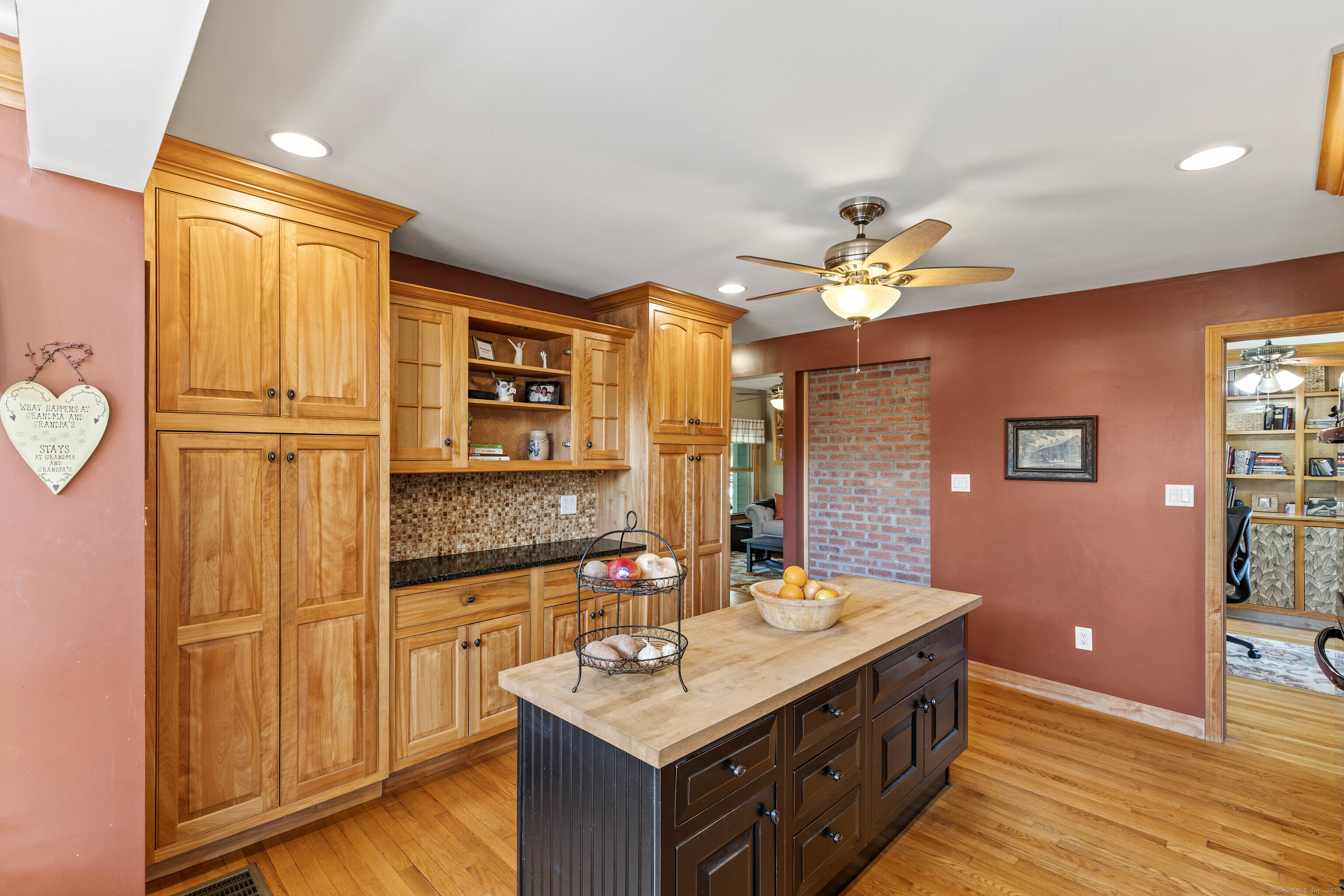 135 Maple Avenue, Montville, Connecticut image 14