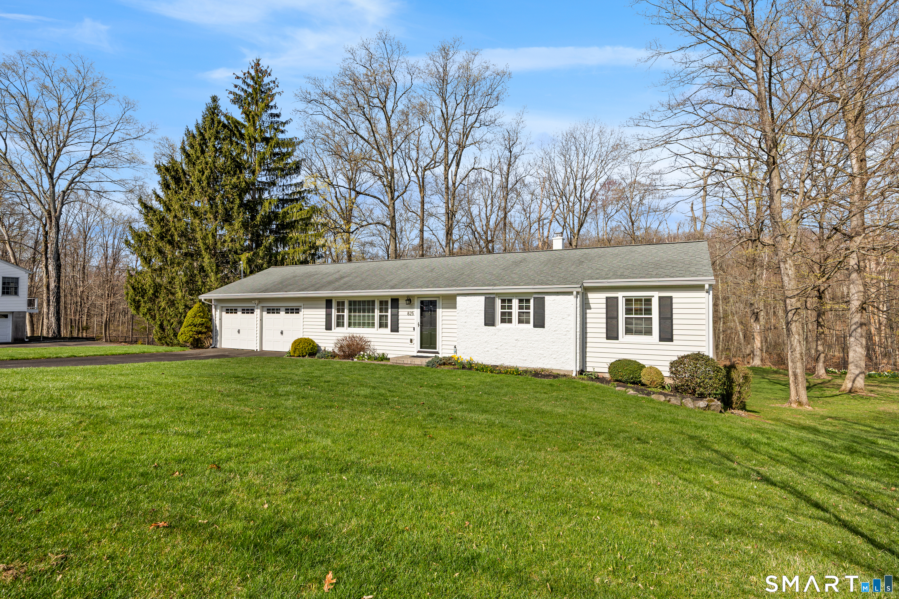825 Farmington Drive
