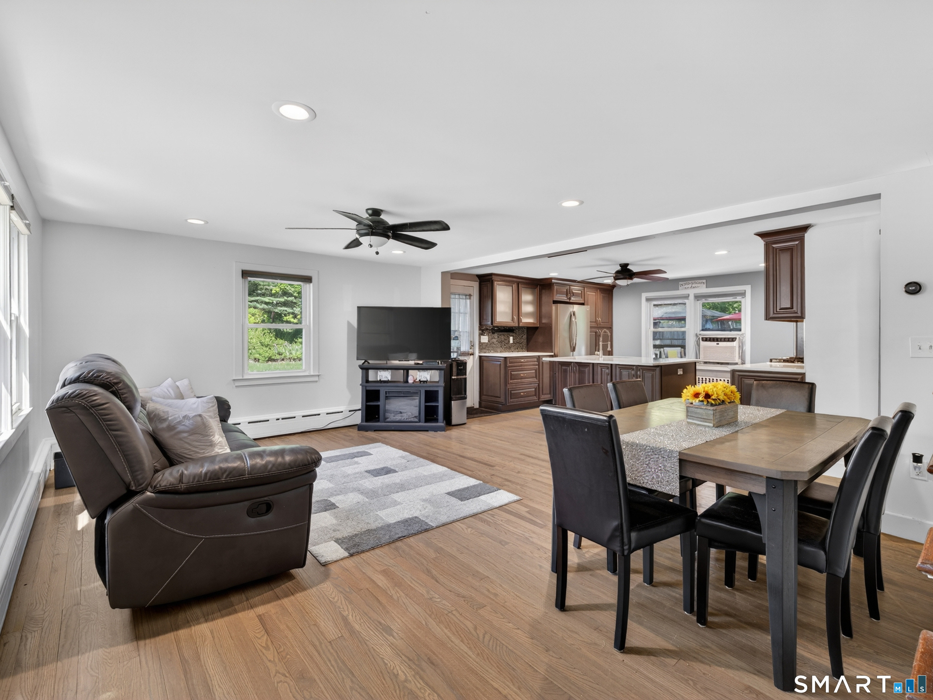 14 Oakwood Lane