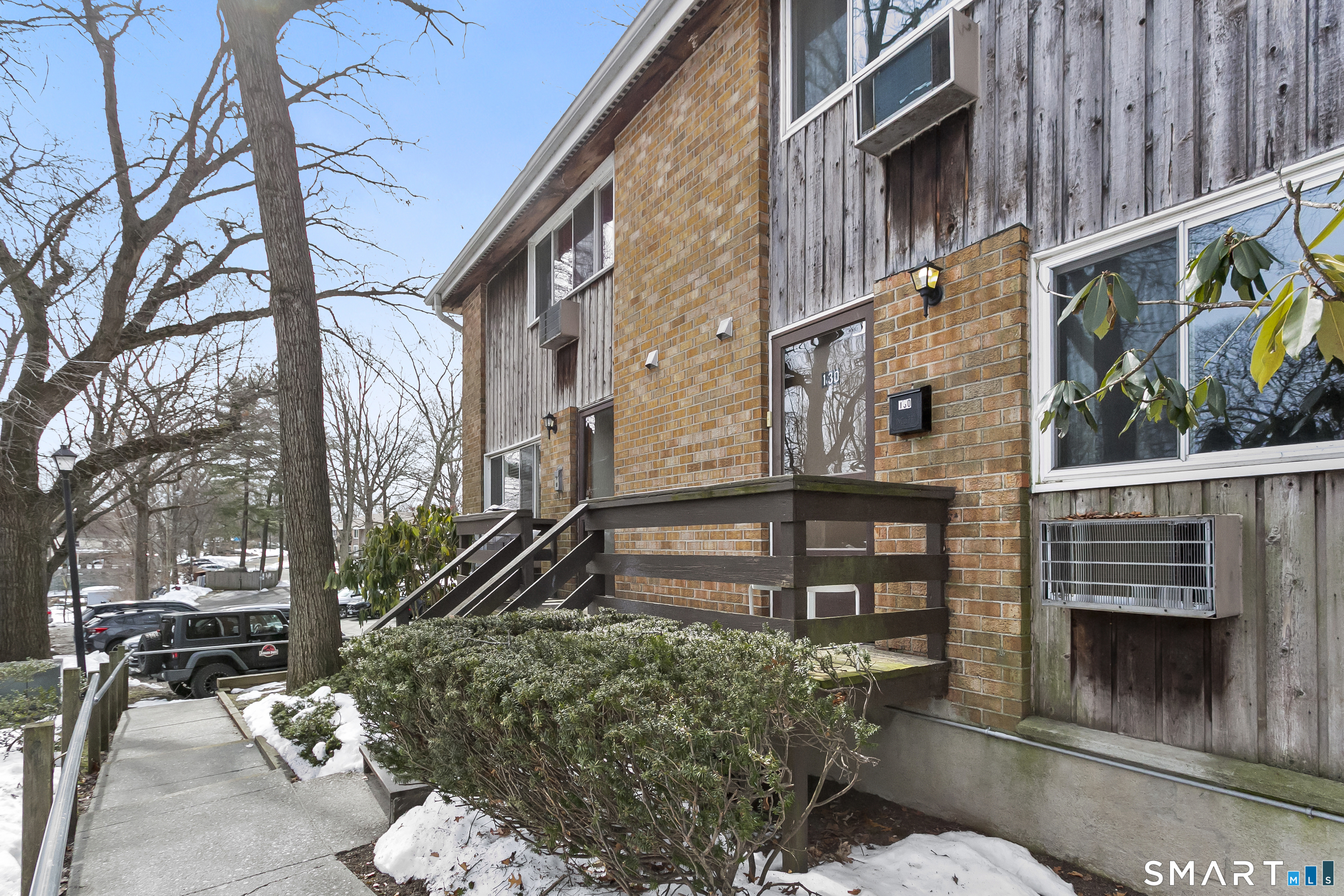 200 Woodmont Avenue 130