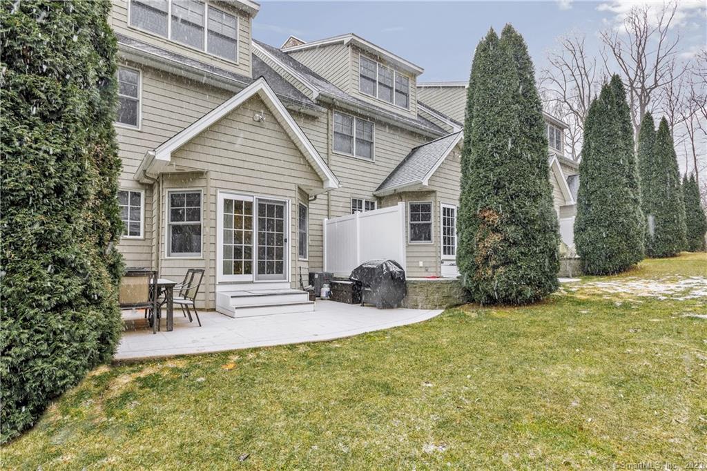 Closed 665 River Road, Shelton, Connecticut, ID 170552772 Brown