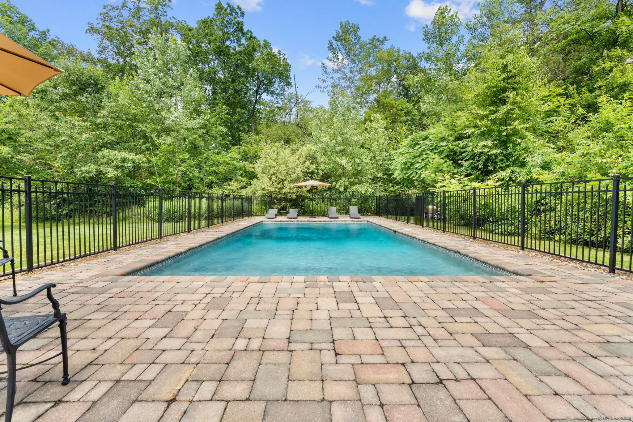 274 Sharon Turnpike