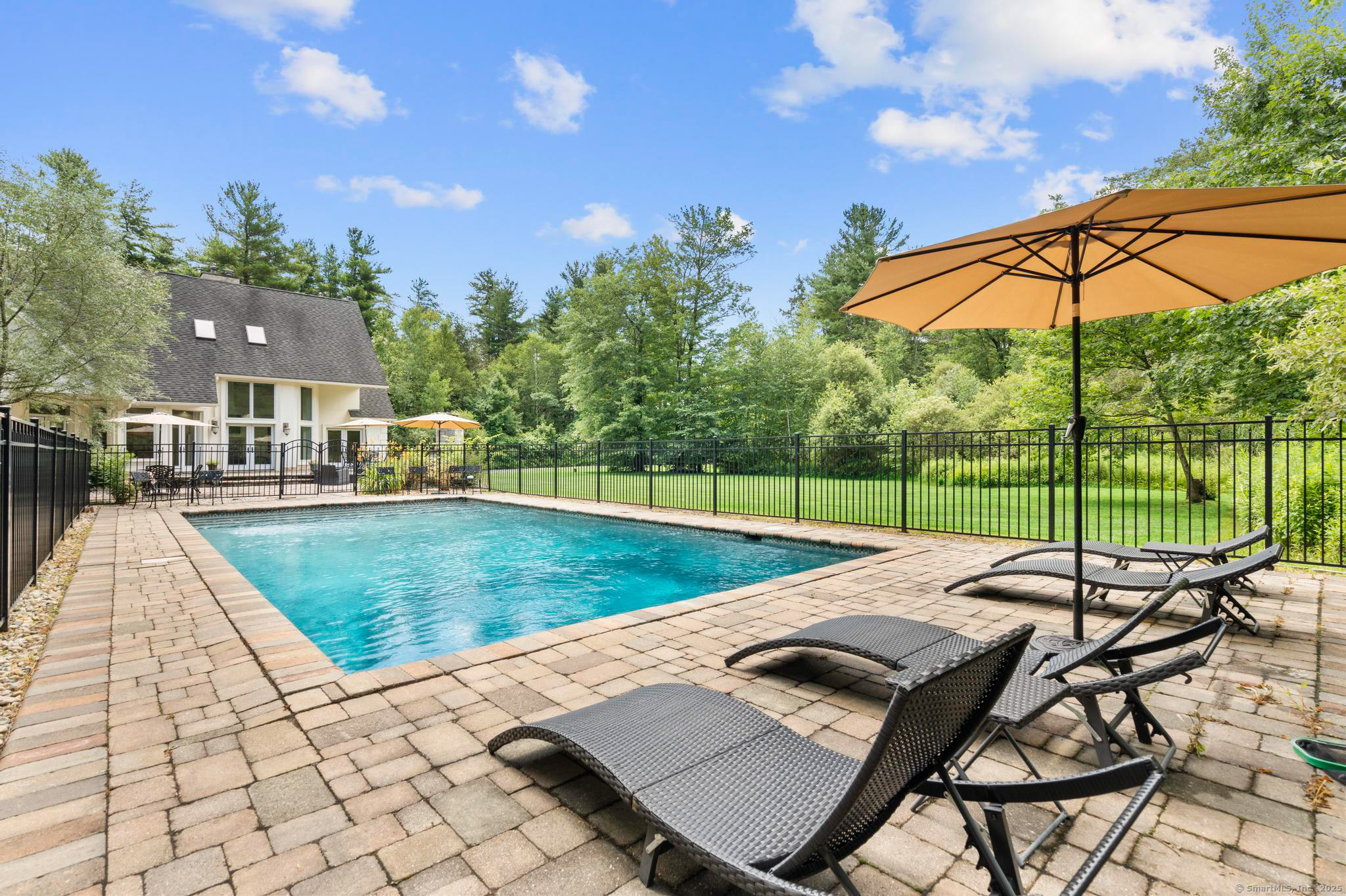 274 Sharon Turnpike
