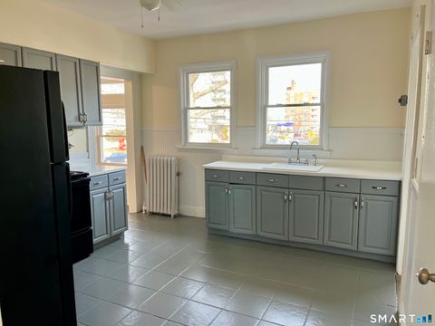 Tiny photo for 2449 North Avenue #2, Bridgeport, CT 06604 (MLS # 24148283)