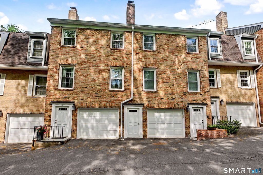 Photo of 3 Valley View Road #23, Norwalk, CT 06851 (MLS # 24175042)