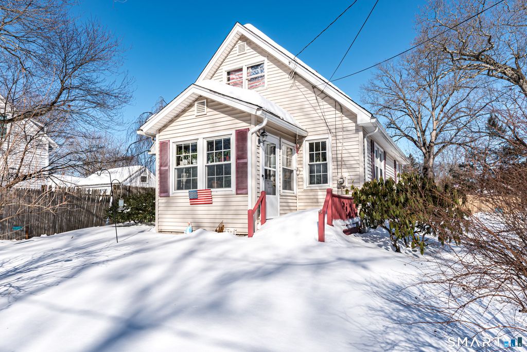 Photo of 11 Willard Avenue, Enfield, CT 06082 (MLS # 24153256)