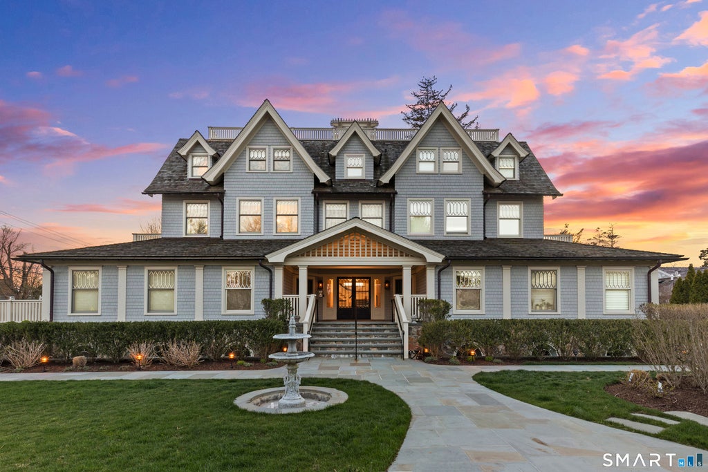 Photo of 165 Shore Road #D, Greenwich, CT 06870 (MLS # 24198810)