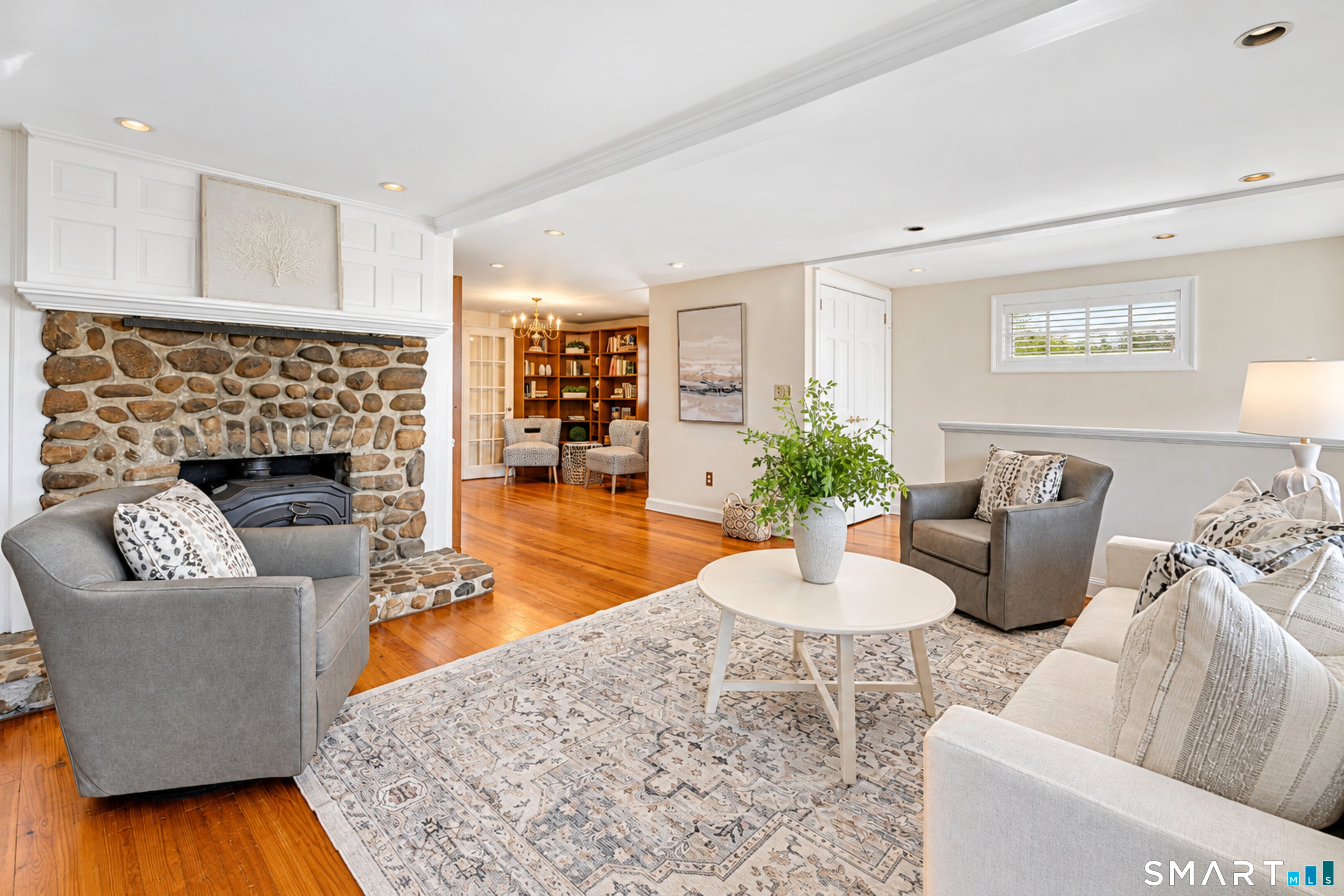 22 Hillside Avenue