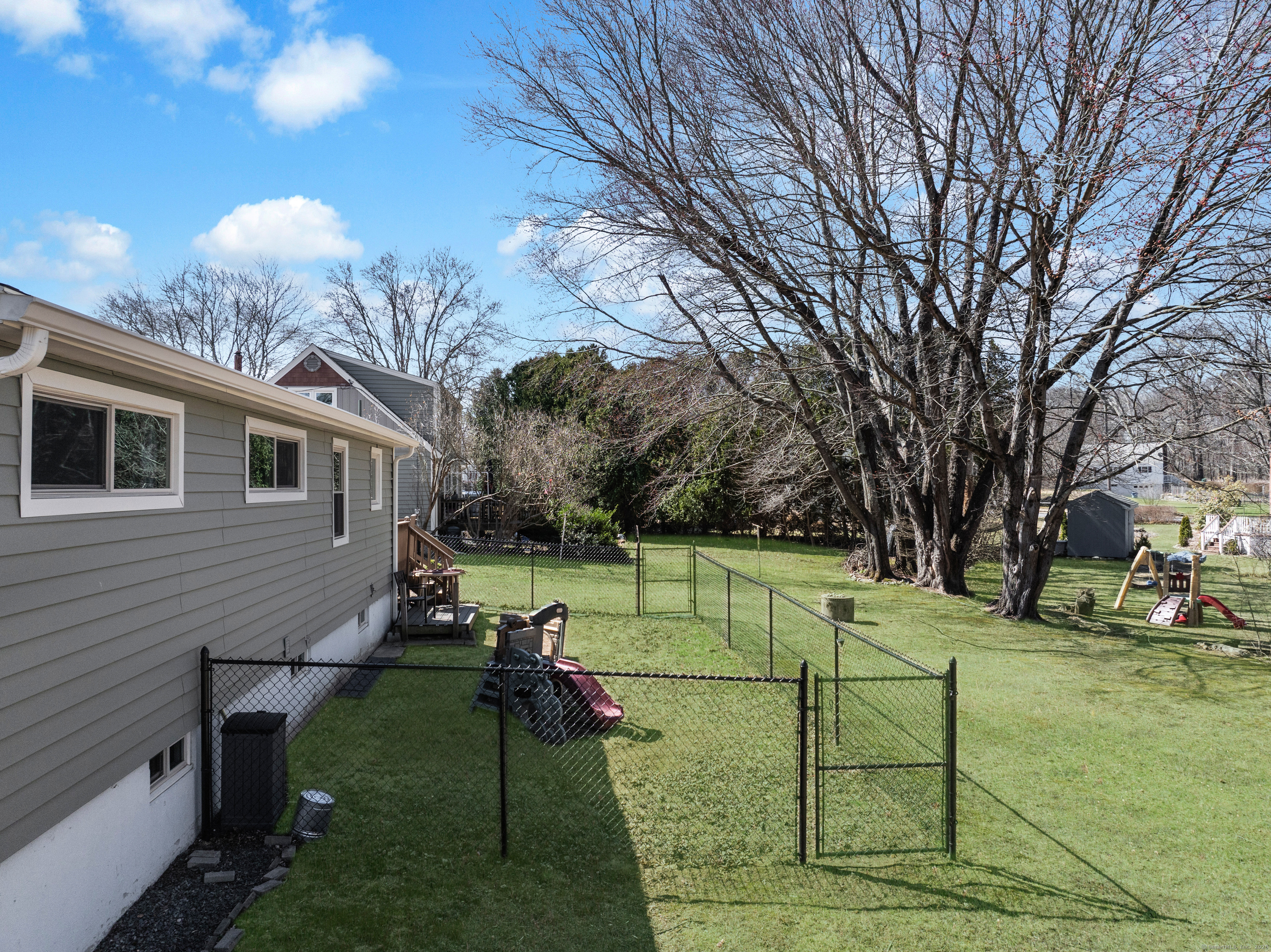 14 Melody Lane, Norwich, Connecticut image 5