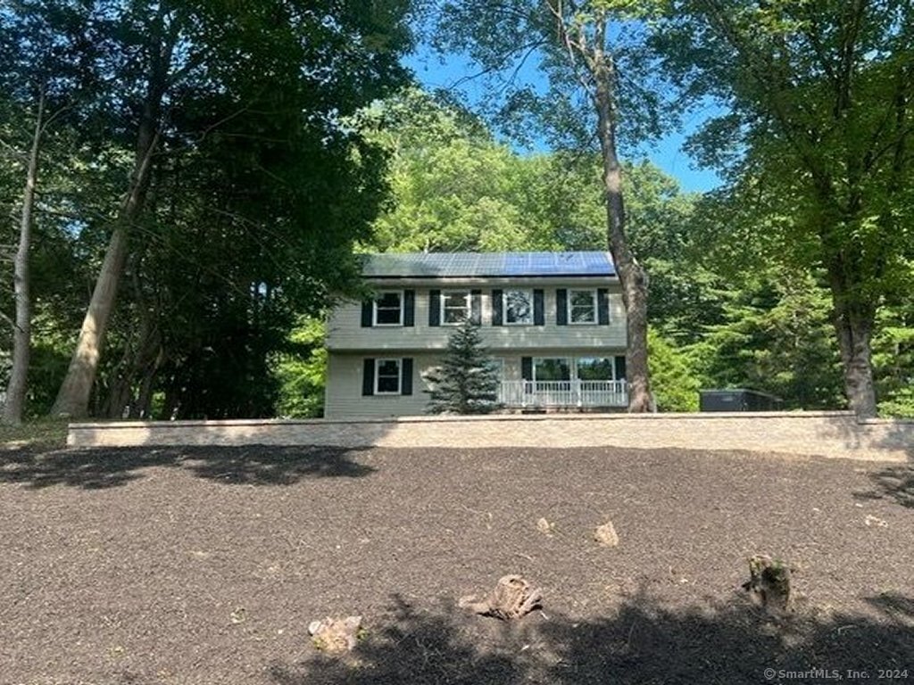 Photo 1 of 76 Three Mile Hill Road, Middlebury, Connecticut, $649,999, Web #: 24035175