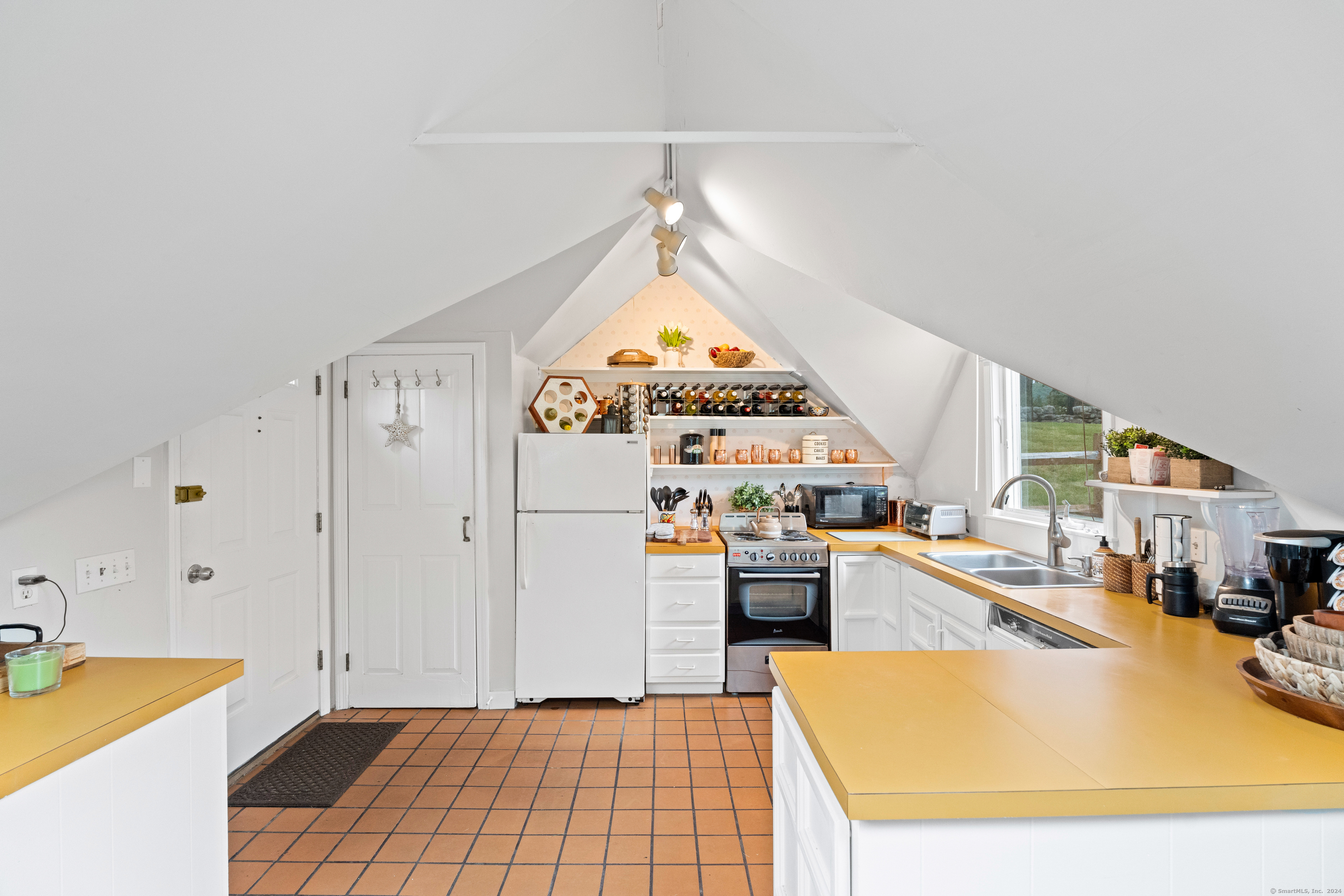 66 Collins Road, Stonington, Connecticut image 23