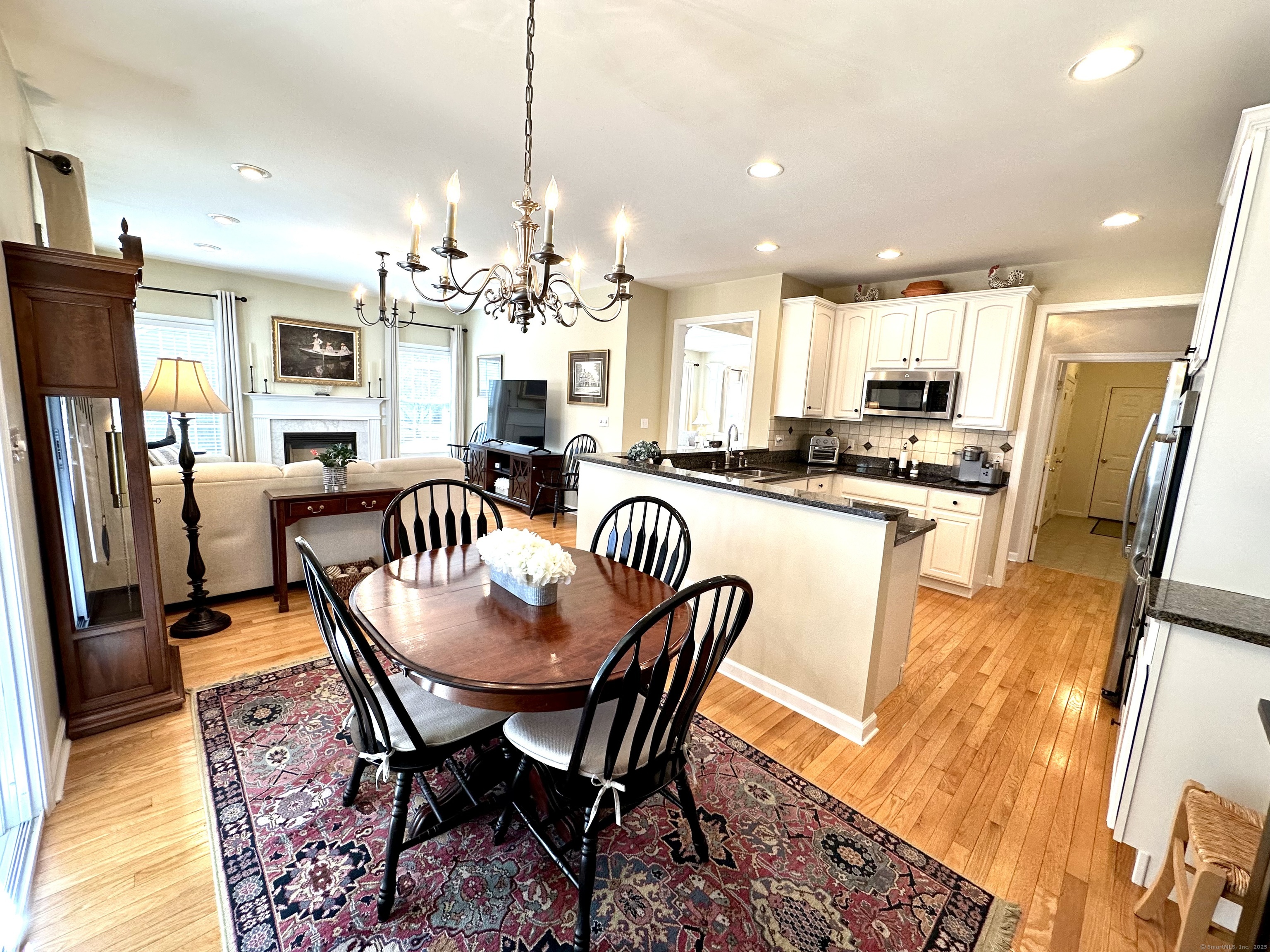 304 Fairway Drive #304, Oxford, Connecticut image 19