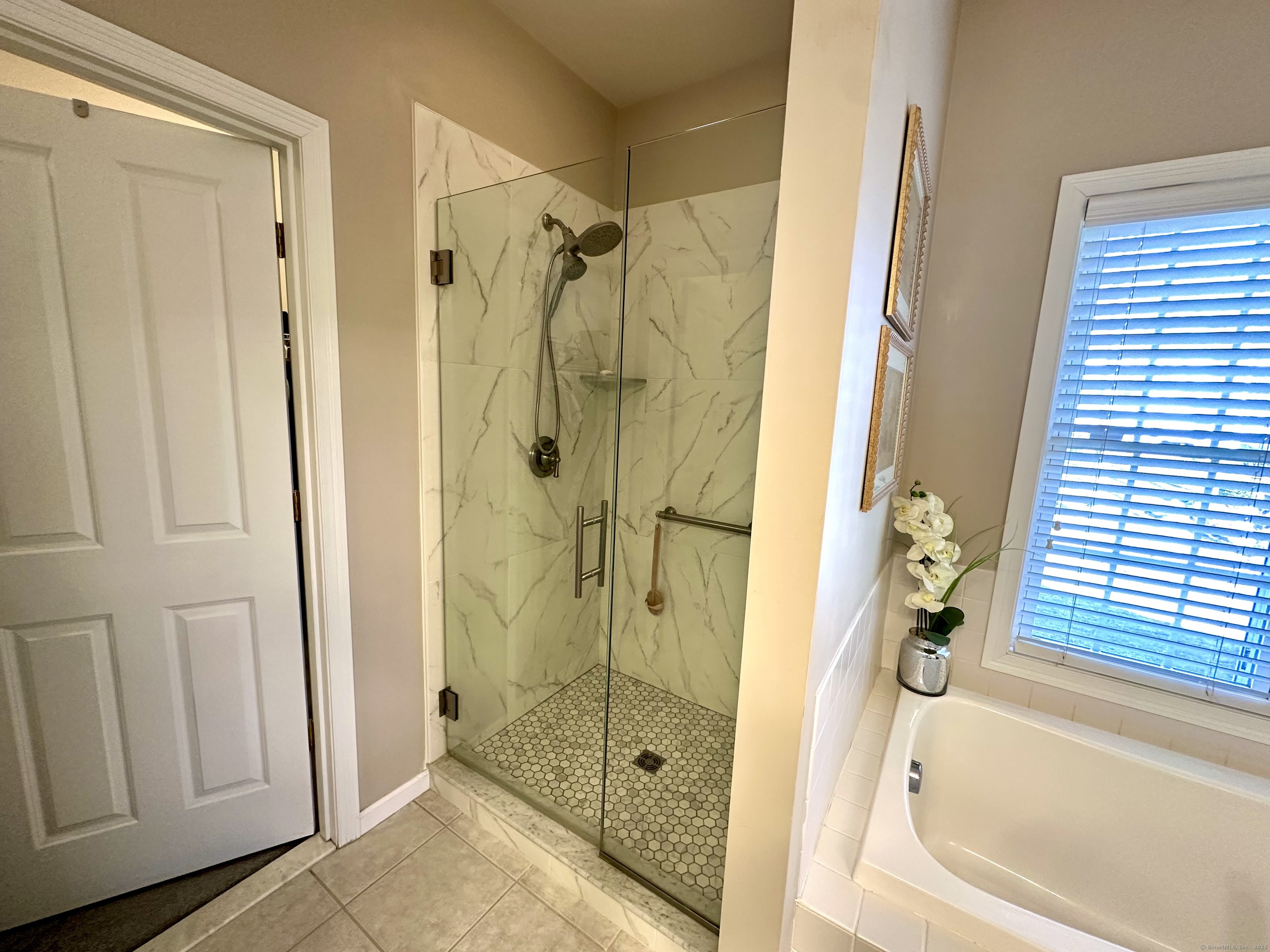 304 Fairway Drive #304, Oxford, Connecticut image 24