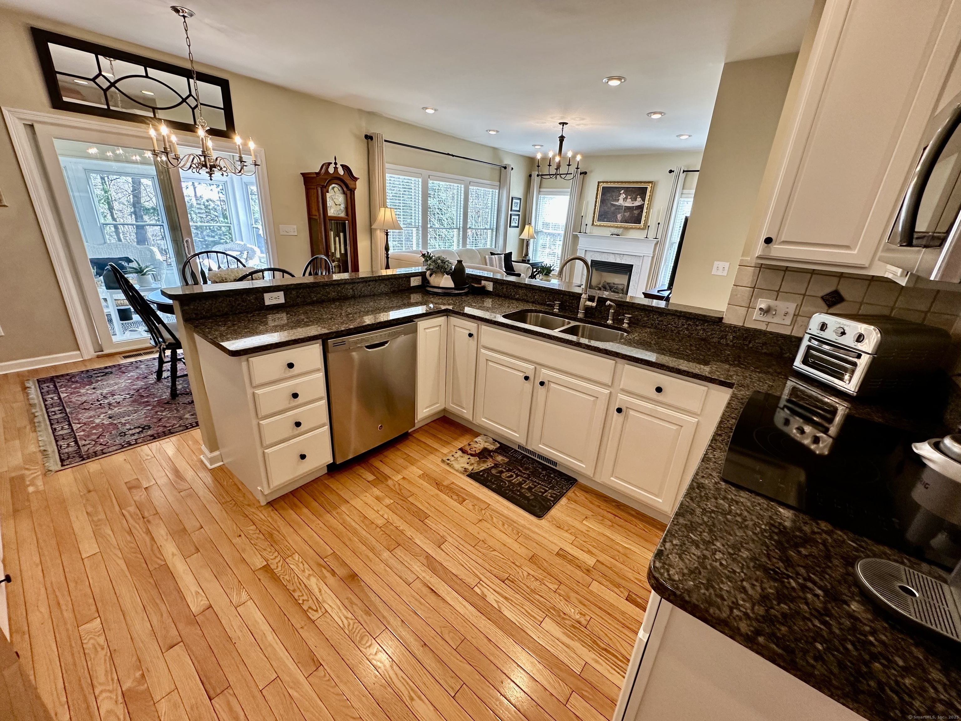 304 Fairway Drive #304, Oxford, Connecticut image 15