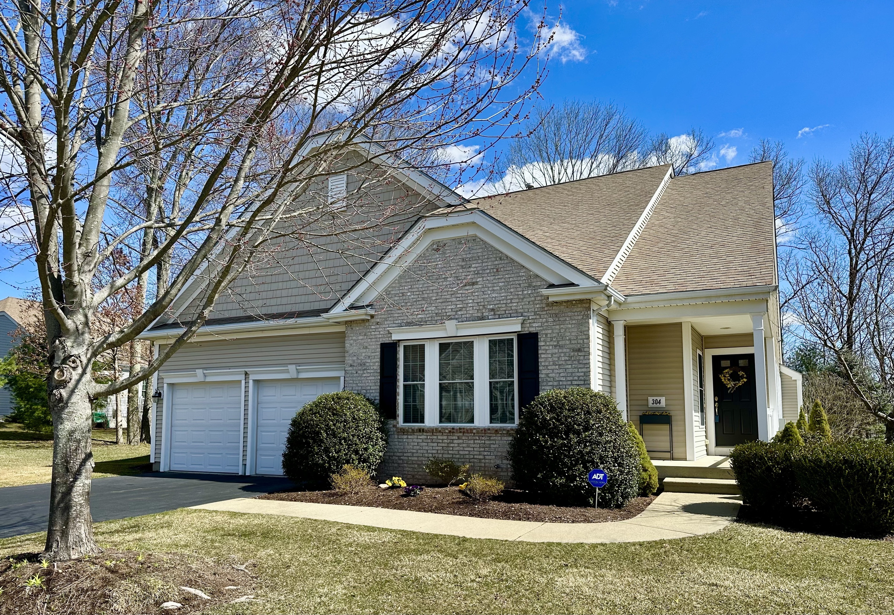 304 Fairway Drive #304, Oxford, Connecticut image 1
